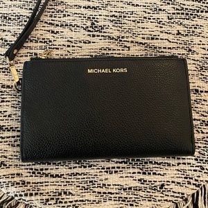 Michael Kors Adele Leather Smartphone Wallet